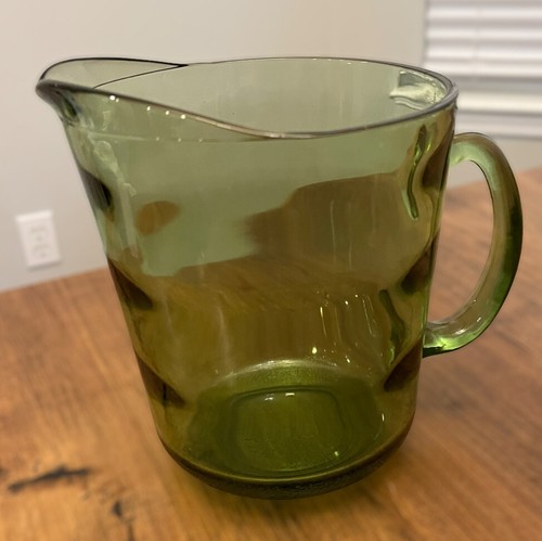 VINTAGE JADE GREEN 56 OZ PITCHER 6.5” H X 5.5” Diameter *ASNEW - Picture 2 of 6