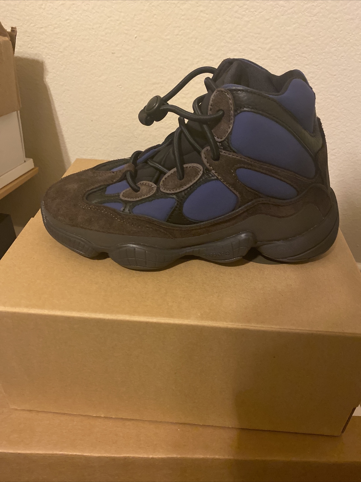 Brand New Adidas Yeezy Boost 500 Tyrian 