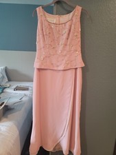 David's Bridal Women's Size 8 Pink Beaded Sleeveless Gown Wedding Attire/Ex Cond