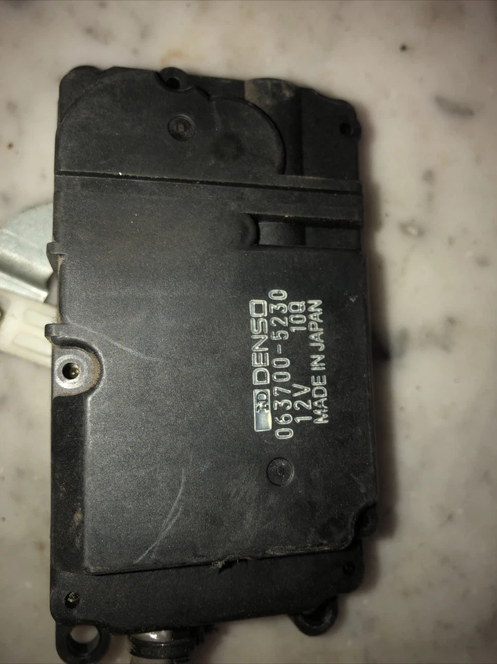 Módulo climatizador Toyota Celica 1994-1999 denso 063700-5230 c2 Foto 2 de 4