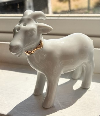 White Porcelain Billy Goat Salt & Pepper Set *Pristine