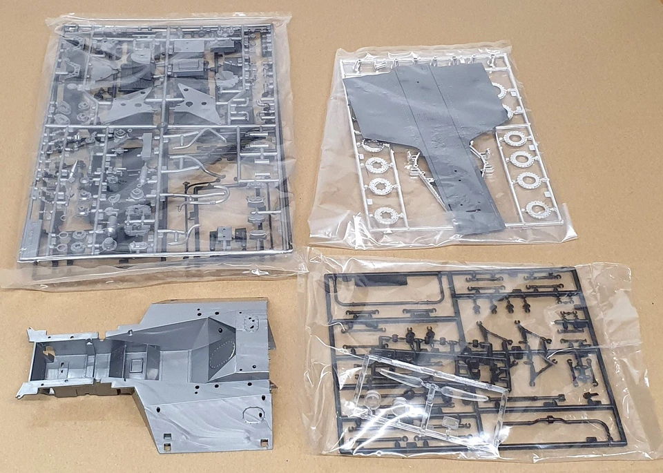 Kit de carreras Tamiya escala 1/12 sin construir BS1221 - F1 Tyrrell P34 seis ruedas Foto 3 de 4