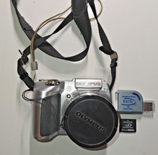 Olympus SP-510UZ 7.1MP Digital Camera – 10x Optical Zoom w/16MB XD card & reader