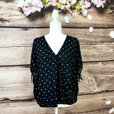 Universal Thread Women s Rayon Black Abstract Geo Tied Sleeve V-Neck Blouse