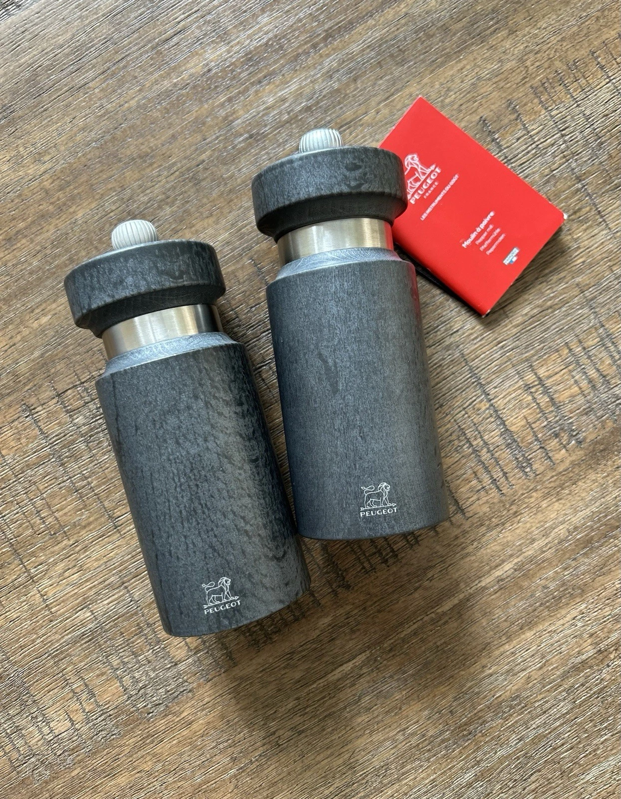 Peugeot Royan Beechwood Salt & Pepper Mill Gray NWOT READ
Opens in a new window or tab
