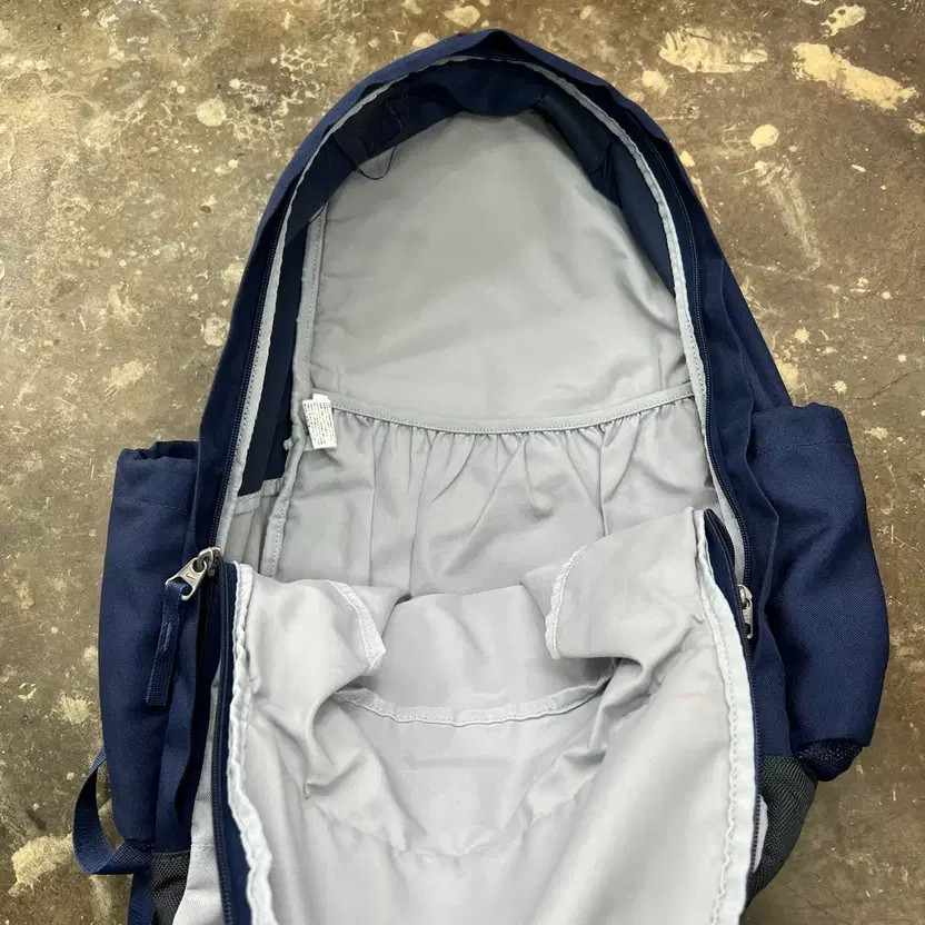Nike Kyrie Irving Backpack Bag Bookbag