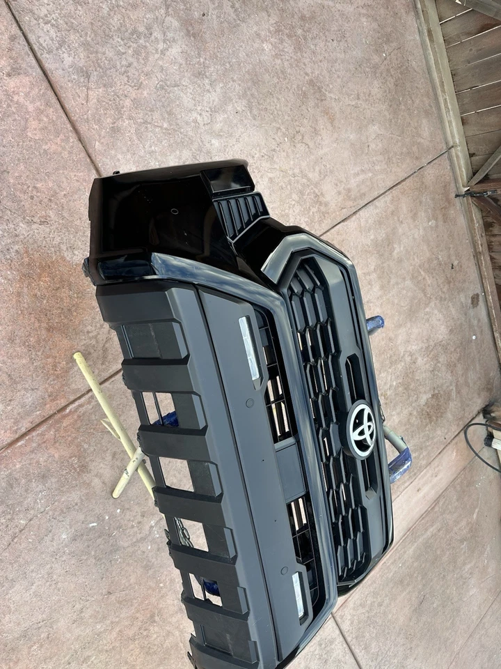2024-2025 TOYOTA TACOMA N400 TRD SPORT FRONT BUMPER COVER W/ PARK ASSIST ❌PICKUP - Image 3 of 4