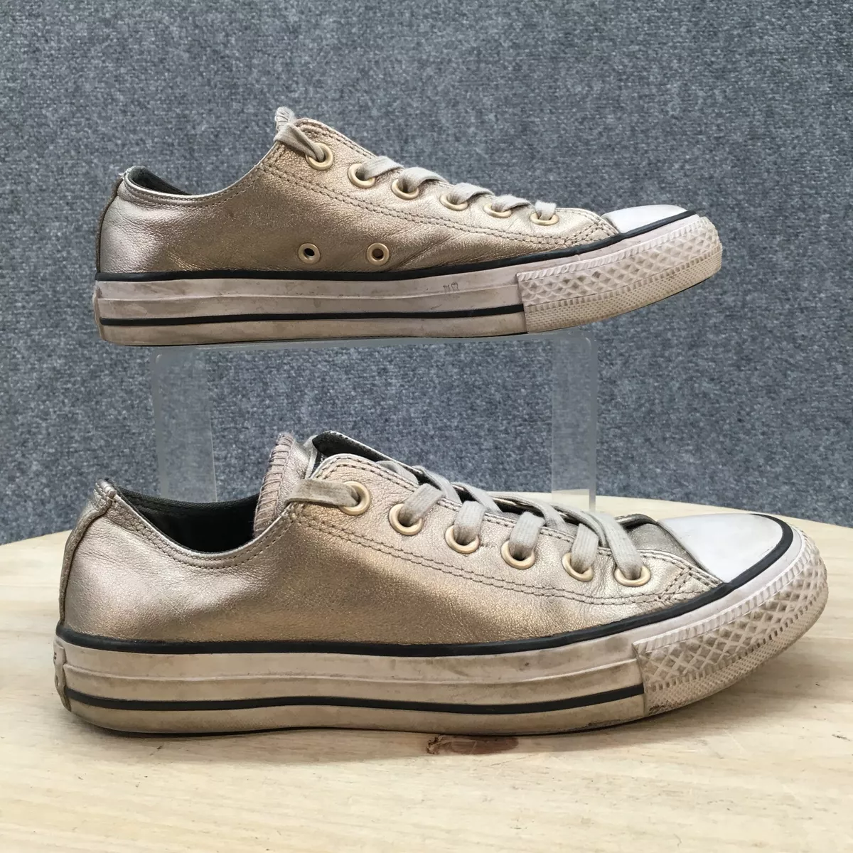 Converse Shoes Womens 7 Chuck Taylor All Star Low Sneakers 544925C