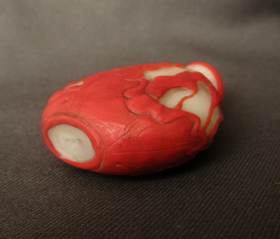 Primera mitad siglo XIX, China antigua - botella de tabaco tallada de vidrio de Pekín Foto 4 de 4