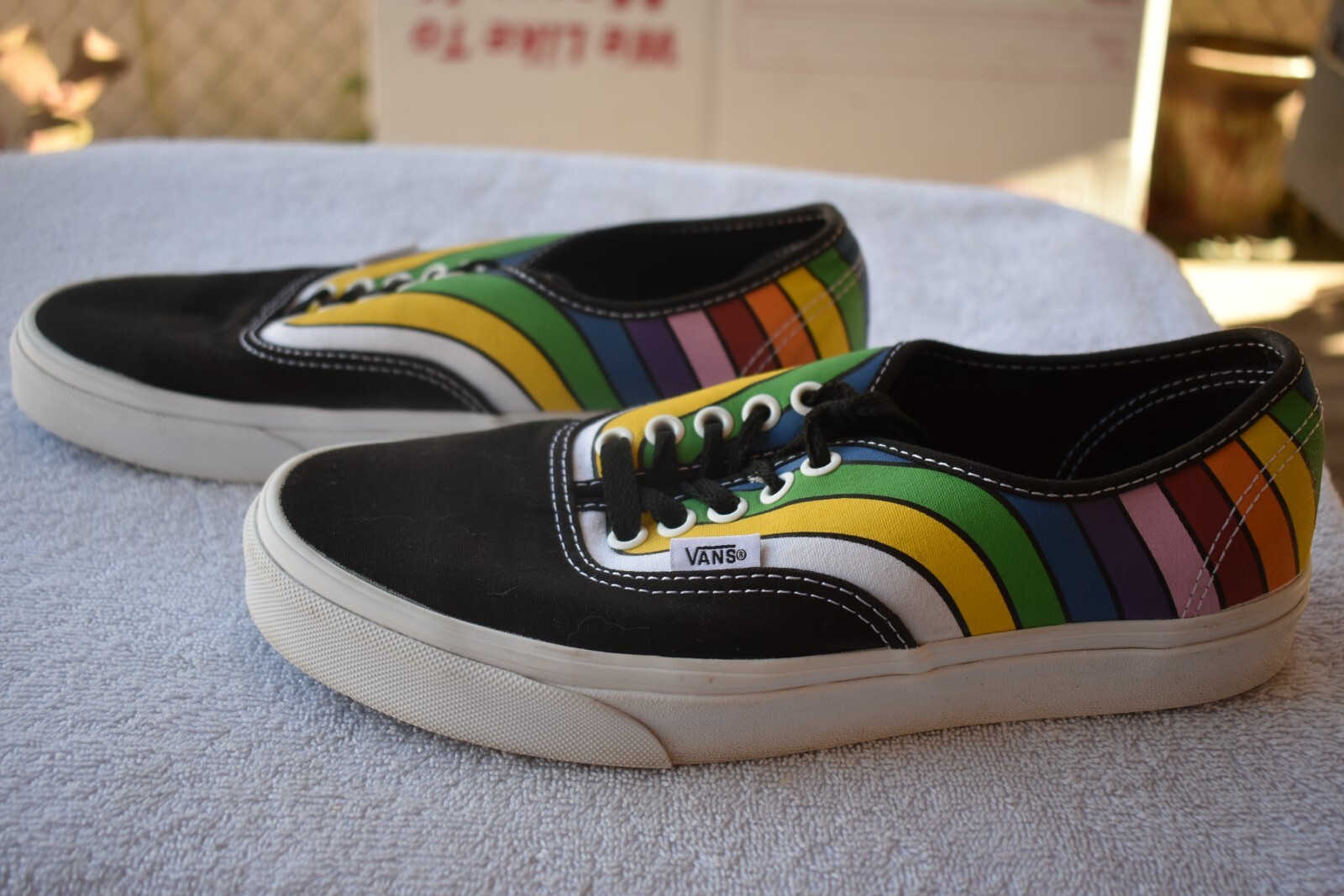 Vans Authentic Unisex M 8/W 9.5 Skateboard Shoes Multi Refract Rainbow Sneakers