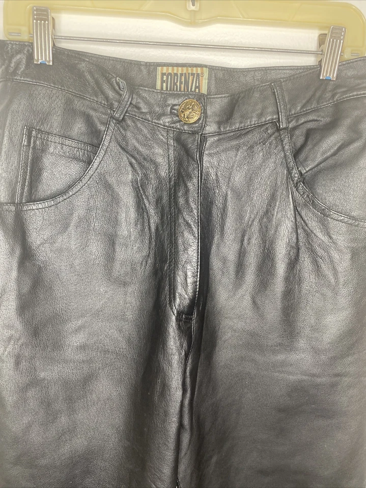 Calça feminina de couro preta vintage Forenza tamanho 12 cintura alta perna reta - Imagem 2 de 4