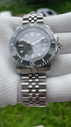 Steeldive Gray SD1953 Seiko NH35 Automatic 300m Dive Watch Sapphire Jubilee - Video 1 of 1