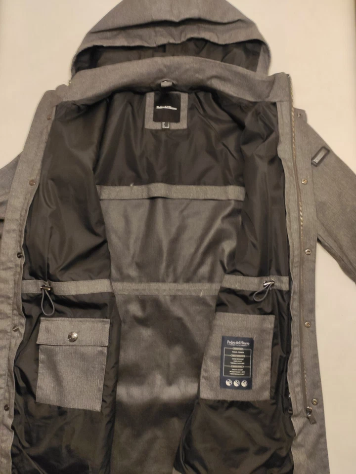 PARKA CORTA CAPUCHA Y FORRO DESMONTABLES - Imagen 2 de 4