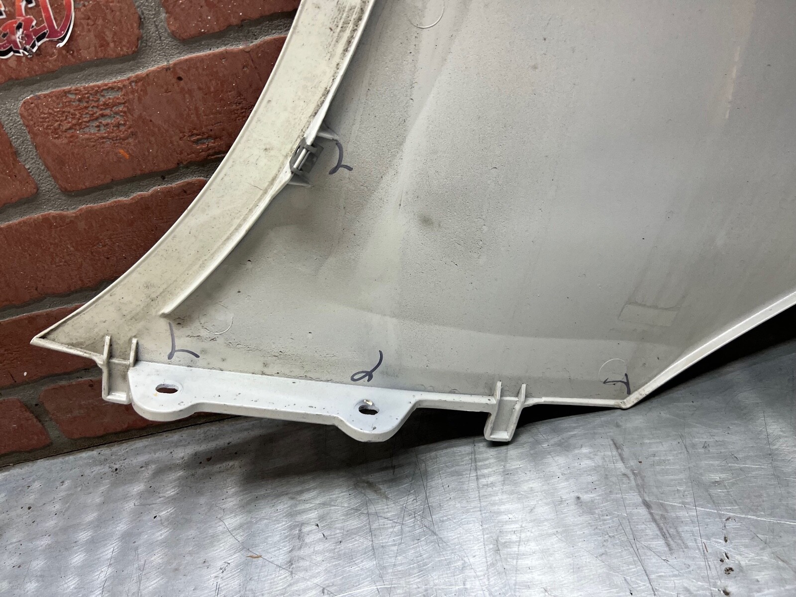 15-17 MCLAREN 650S SPIDER PASSENGER RIGHT REAR QUARTER ROCKER PANEL MOLDING OEM