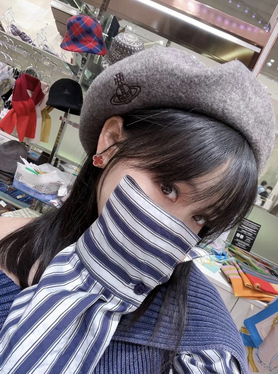 Vivienne Westwood Grey Wool Logo Hunting Orb Beret Hat | eBay
