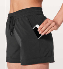 Lululemon Spring Break Away Short *4-way Stretch 3" Black Women's Size 6