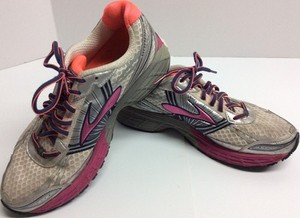 brooks adrenaline 14