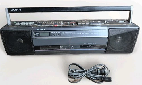 VNTG (c. 1987) Sony Boombox CFS-W401 Dual AM/FM Stereo Cassette Deck / Recorder