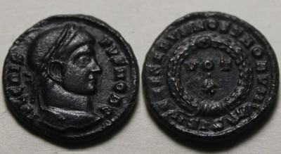 Rare Genuine ancient Roman XF coin Crispus as Caesar vows Laurel wreath sunburst