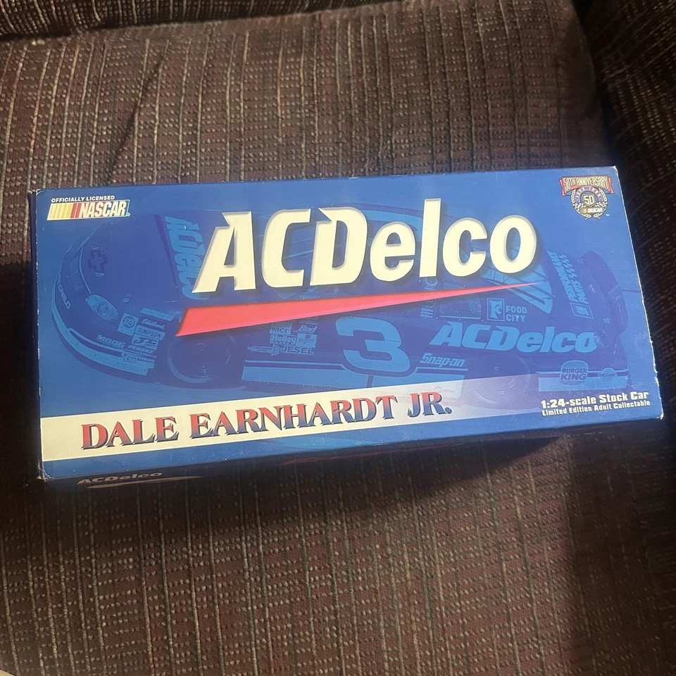 Dale Earnhardt Jr AC Delco 1998 1/24 Action Elite Diecast - Imagem 3 de 3