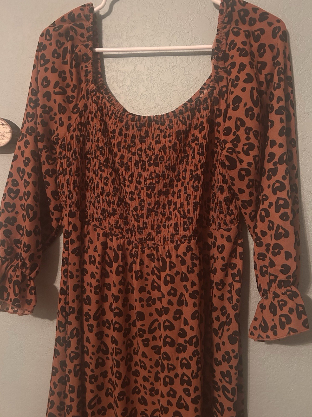 BloomChic leopard print shirred lantern sleeve ma… - image 2