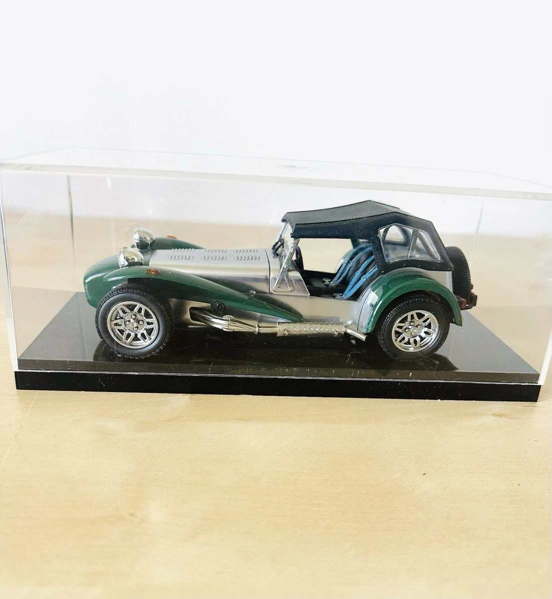 Kyosho Caterham Diecast & Toy 1:18 for sale | eBay