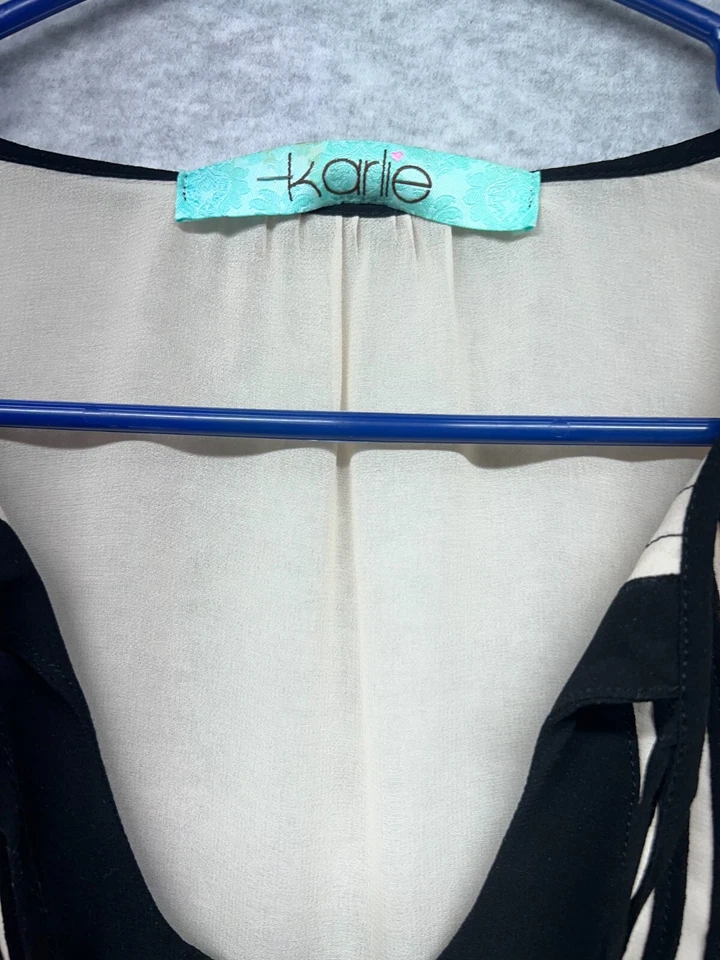 Blusa Karlie Feminina Tamanho M Marrom Claro Decote V Gravata Frontal Poliéster - Imagem 2 de 4