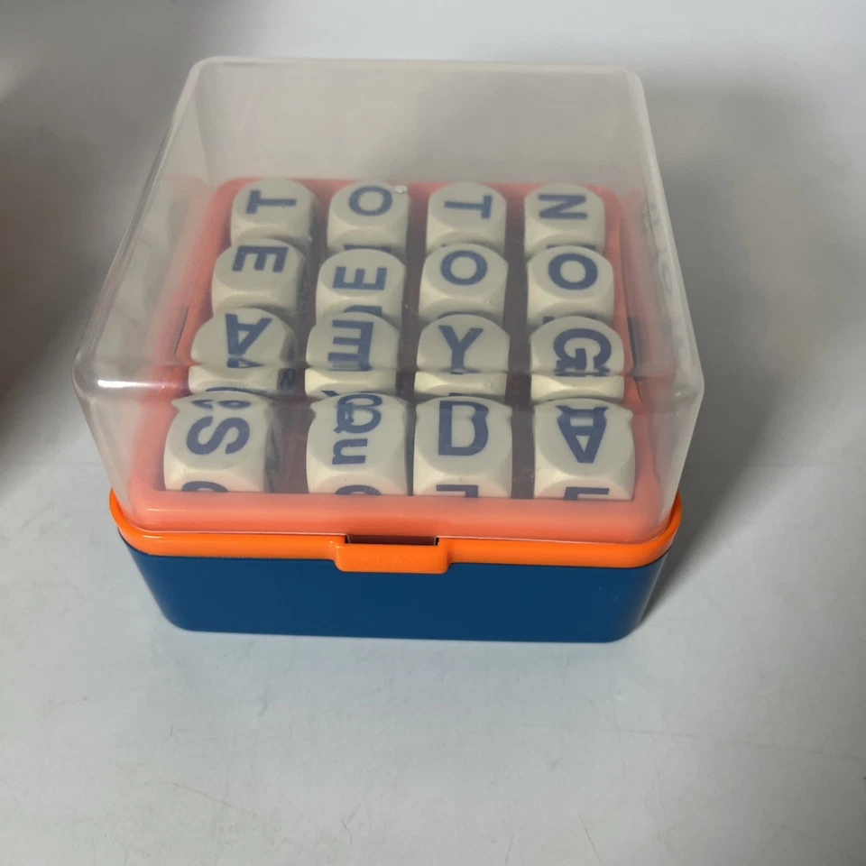 Boggle Board Game 16 CUBES SHAKER ONLY With Box No Timer - Image 3 of 4