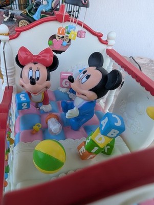 Enesco Disney Spieluhr Mickey & Co.  Crib Commotion De Luxe Multi-Action Musical