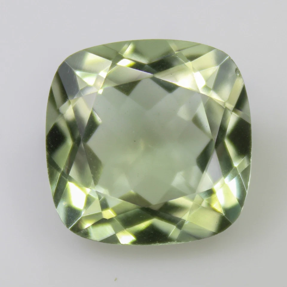 Natural Faceted Green Amethyst In Cushion Shape 9.75 Carat 14x14x8 mm Size - Image 4 of 4