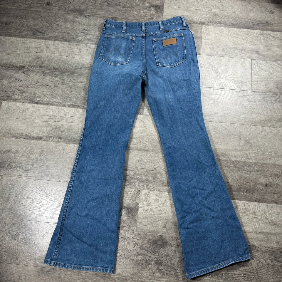 Jeans acampanados vintage años 70 Wrangler Denim Bootcut 901DEN hechos en EE. UU. PFCO54 30X32 Foto 4 de 4
