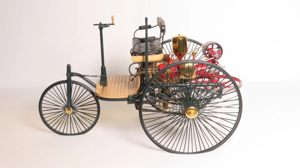 Franklin Mint 1886 Benz patent Motorwagen Car scale 1:8 INV# 3554 - Image 2 of 4