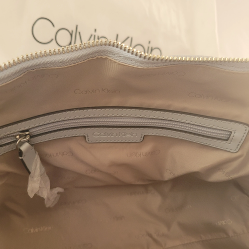 Cartera Calvin Klein Blanche azul gris/plateado precio de venta sugerido por el fabricante 248 USD - Imagen 5 de 11