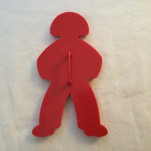Cortador de galletas vintage rojo Tupperware pan de jengibre hombre niño pastel usado en excelente estado - Imagen 4 de 4