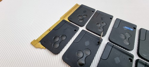 Original Renault Scénic Megane 3 Taster Funkfernbedienung Schlüsselkarte - Bild 21 von 24