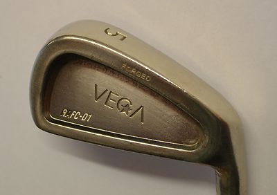 Vega RAFC-01 Forged 5 Eisen KBS Tour Stahlschaft