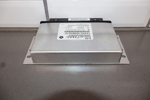 2018 Dodge Durango SRT-8 Electronic Limited Slip Differentail Module 05150734AC - Picture 7 of 9