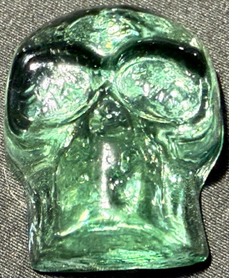 Green Vaseline glass gothic skull head uranium skeleton Halloween glow solid art
