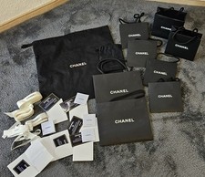 Chanel Geschenktüten Beutel, Geschenkbänder Karten + Chanel Puder Gratis