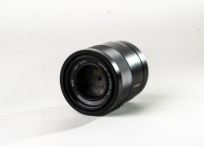 Sony Zeiss Sonnar T* FE 55mm F1.8 ZA Lens