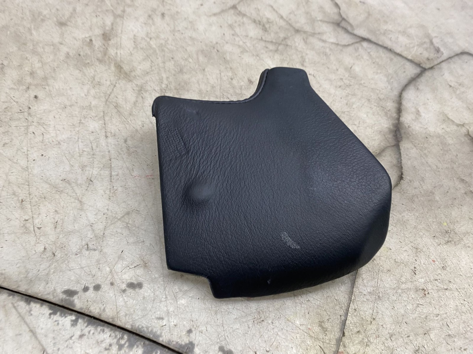 2020-2024 ASTON MARTIN DBX FRONT LEFT SEAT INNER SEAT TRIM PANEL MY83-17C989-AA