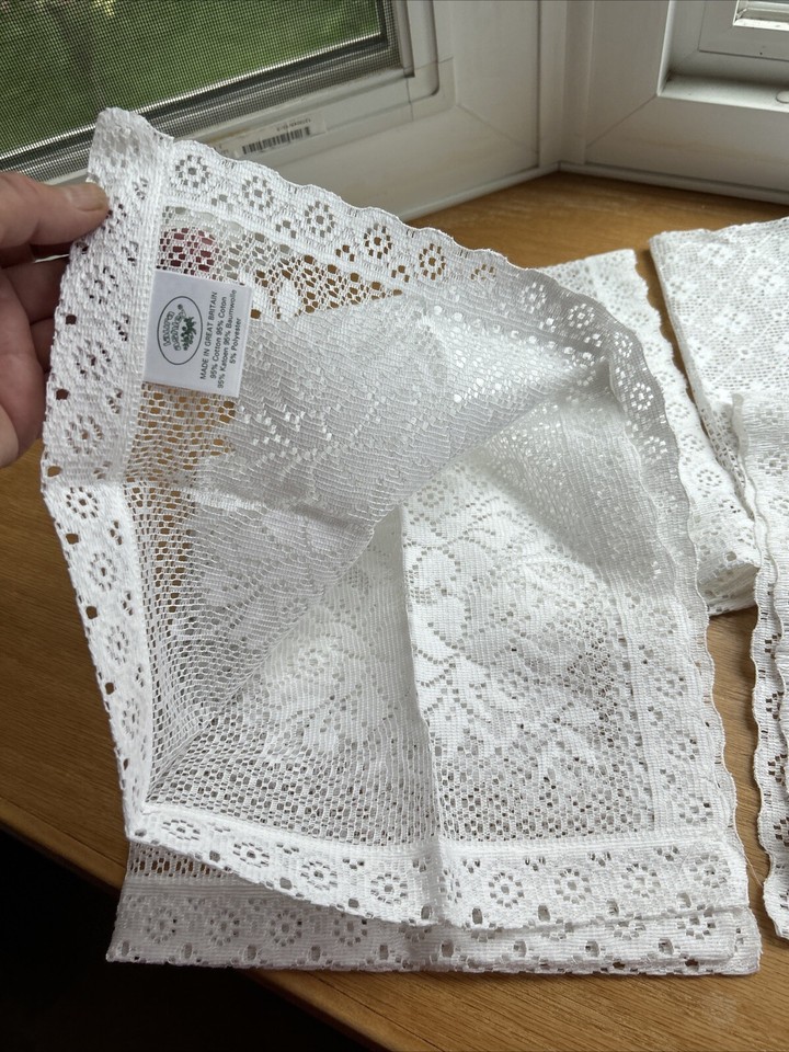 Laura Ashley Nottingham Lace x 8 Napkins. Vintage Bright White New