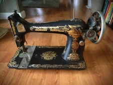 Antique - 1910s Singer Treadle Sewing Machine, Decorative Gold Sphinx