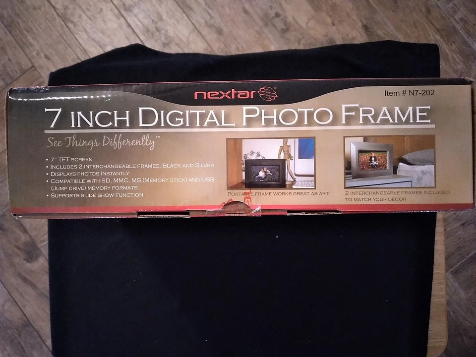 NEXTAR 7-Inch Digital Photo Frame with Slide Show Function Black & Silver Frame - Image 2 of 4