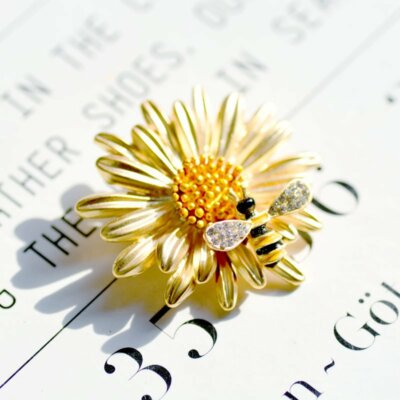 Enamel Crystal Daisy Sunflower Bee Insect Brooch Pin Jewelry Party Women Gift