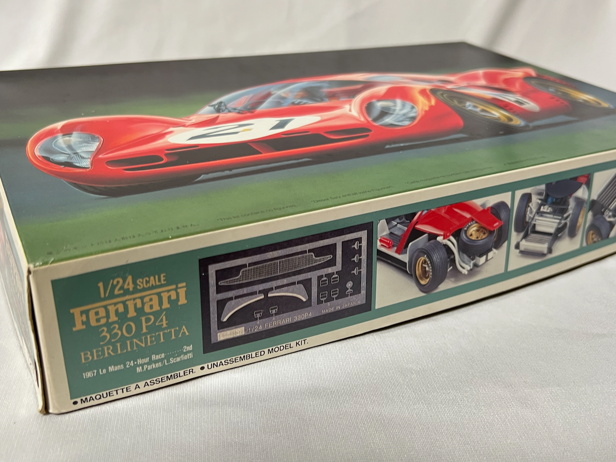 Fujimi 1/24 Ferrari 330 P4 BERLINETTA 1967 Le Mans 24h Fujimi 1/24 Ferrari 330 P4 BERLINETTA 1967 Le Mans 24h