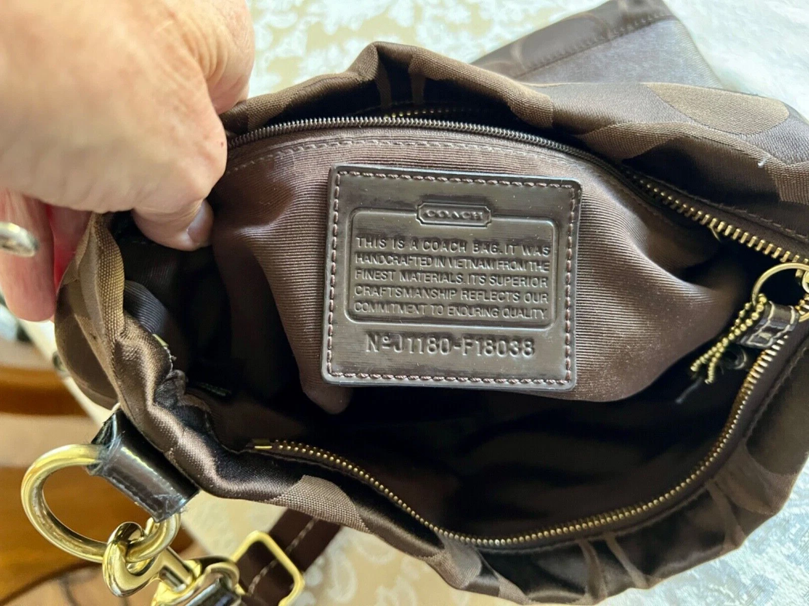 Coach Borsa Portadocumenti a Tracolla Marrone Tessuto Pelle F18038