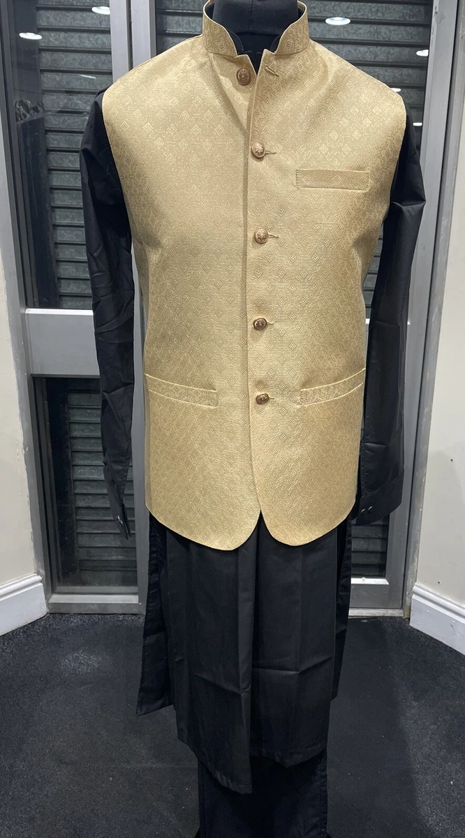 Banarsi coat shop