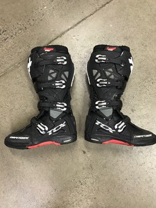 mens riding boots size 10