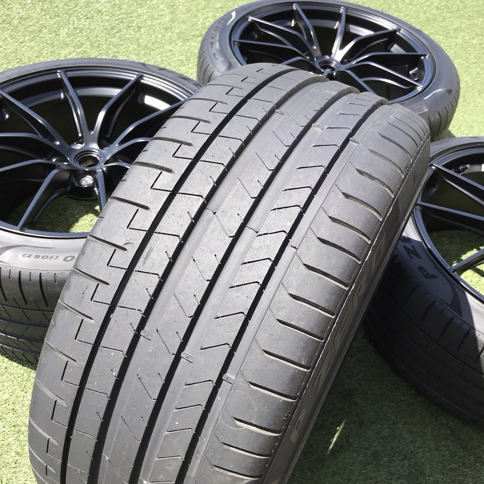 FERRARI 812 GTS RIMS TIRES TPMS OEM GENUINE SET BLACK 313695 232606 131696 WHEEL